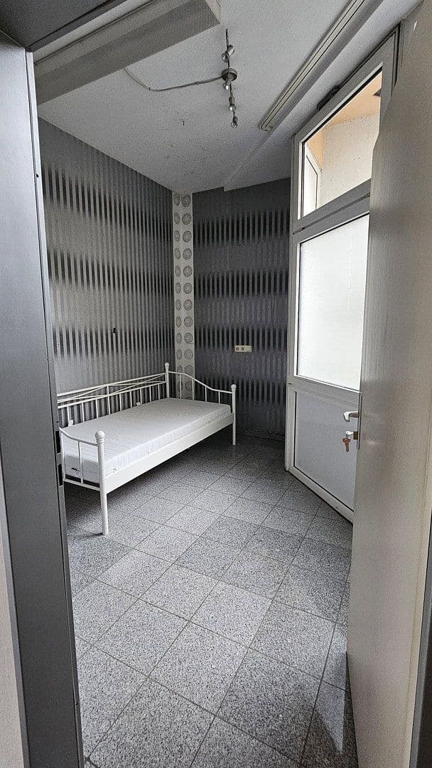 Pronájem nebytového prostoru 133 m², Sedanstr. 38, Cáchy, Severní Porýní-Vestfálsko Pronájem nebytového prostoru 133 m², Sedanstr. 38, Cáchy, Severní Porýní-Vestfálsko