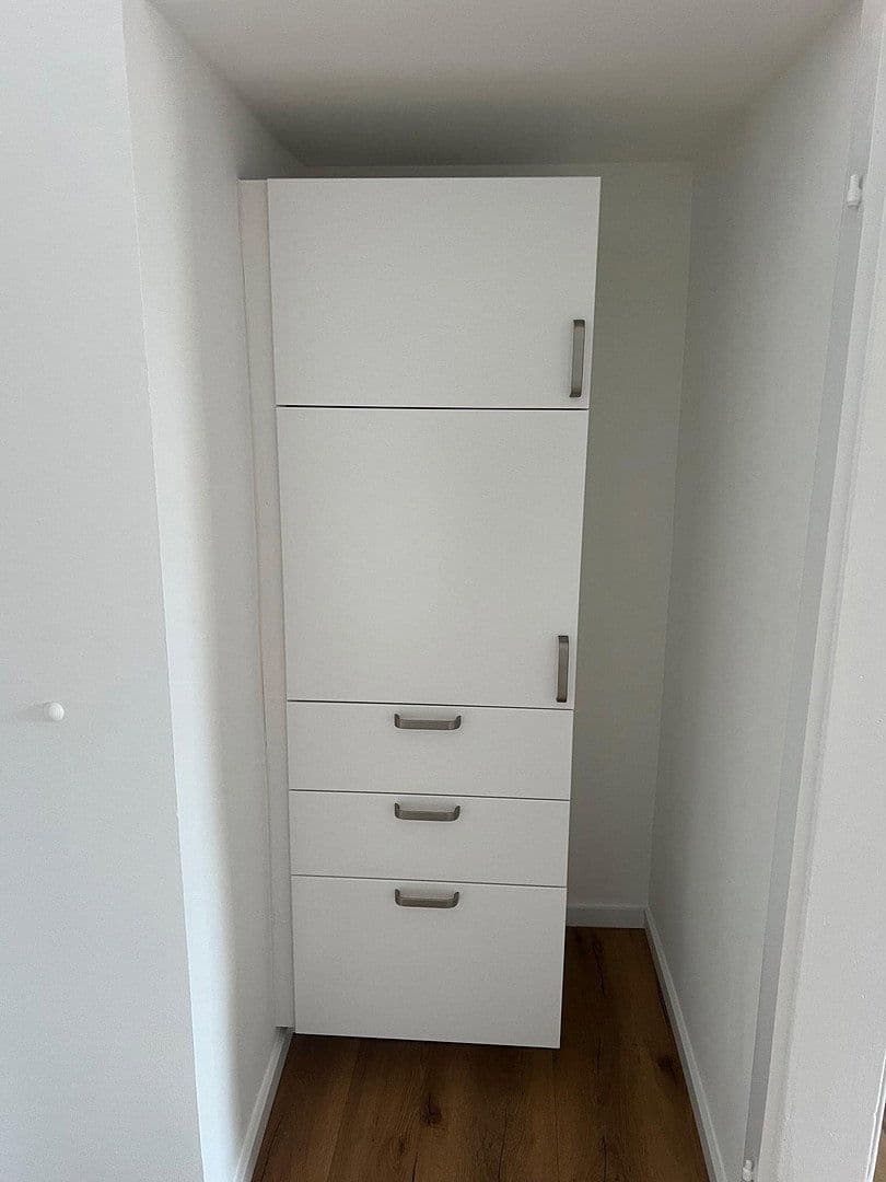 Pronájem bytu 1+1 39 m², Höhenstraße 32, Frankfurt am Main, Hessen Pronájem bytu 1+1 39 m², Höhenstraße 32, Frankfurt am Main, Hessen