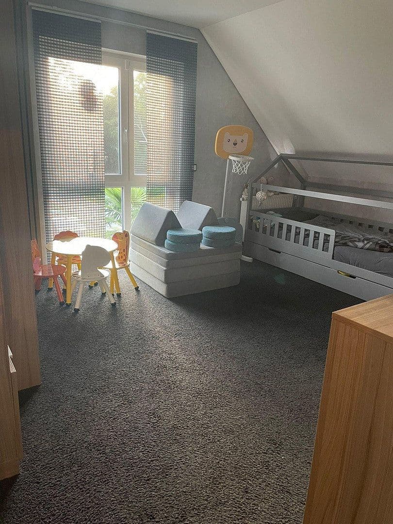 Prodej domu 130 m², pozemek 300 m², Römerberg, Porýní-Falc Prodej domu 130 m², pozemek 300 m², Römerberg, Porýní-Falc