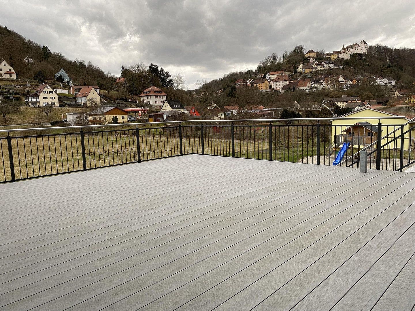 Pronájem kanceláře 304 m², Badstr. 131, Egloffstein, Bavorsko Pronájem kanceláře 304 m², Badstr. 131, Egloffstein, Bavorsko