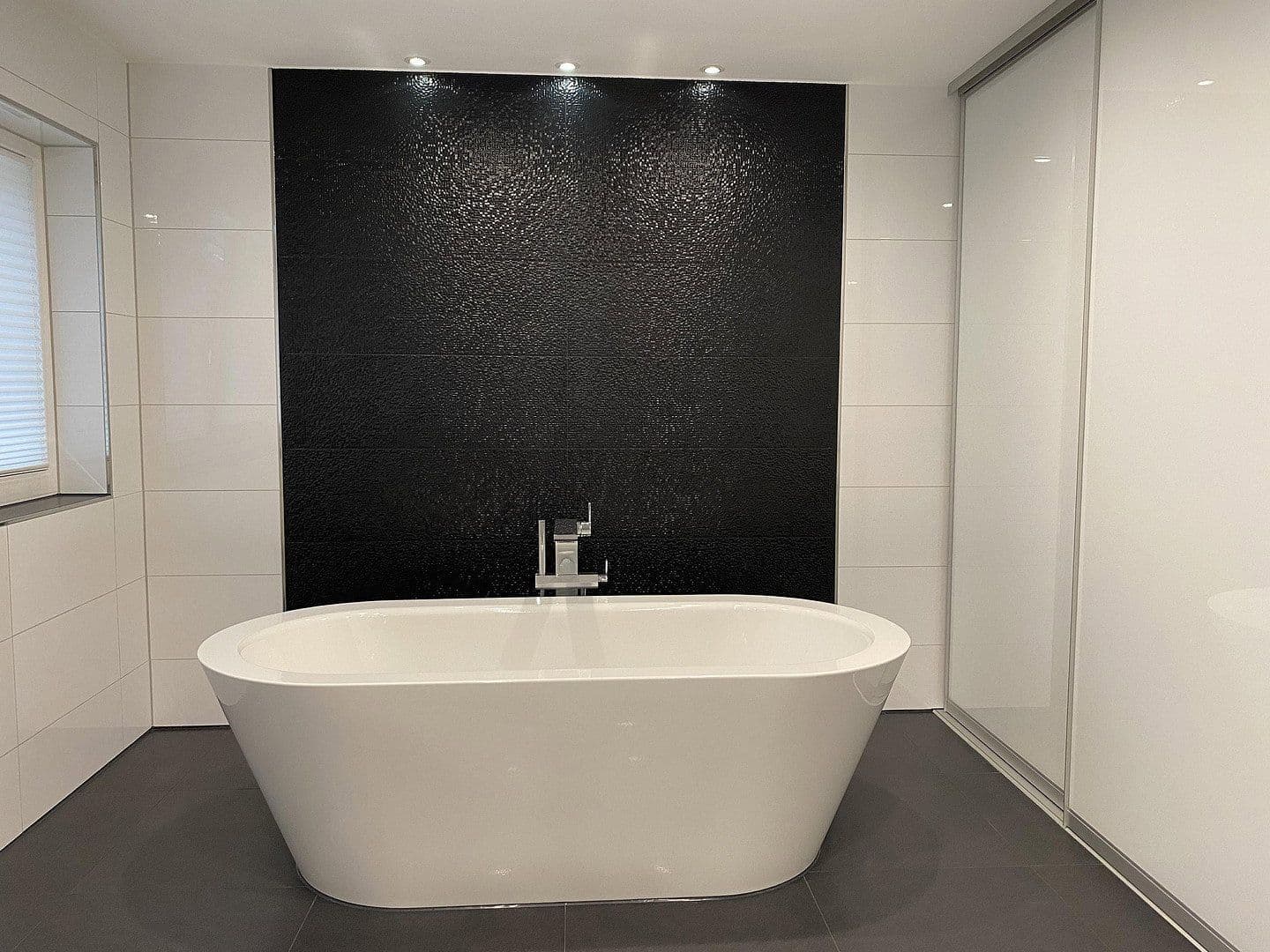 Pronájem kanceláře 304 m², Badstr. 131, Egloffstein, Bavorsko Pronájem kanceláře 304 m², Badstr. 131, Egloffstein, Bavorsko