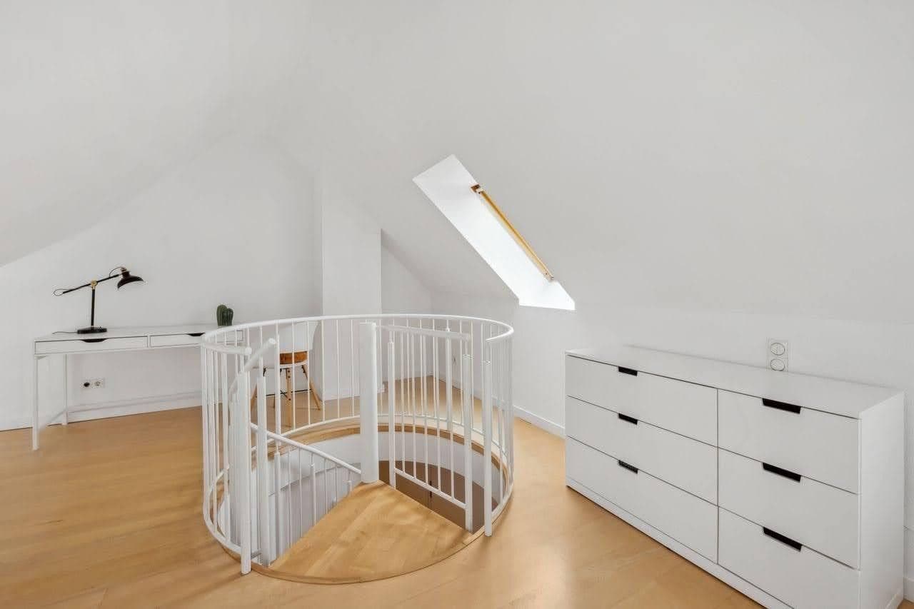 Pronájem bytu 2+kk 75 m², Axel-von-Ambesser-str. 9, München, Bavorsko Pronájem bytu 2+kk 75 m², Axel-von-Ambesser-str. 9, München, Bavorsko