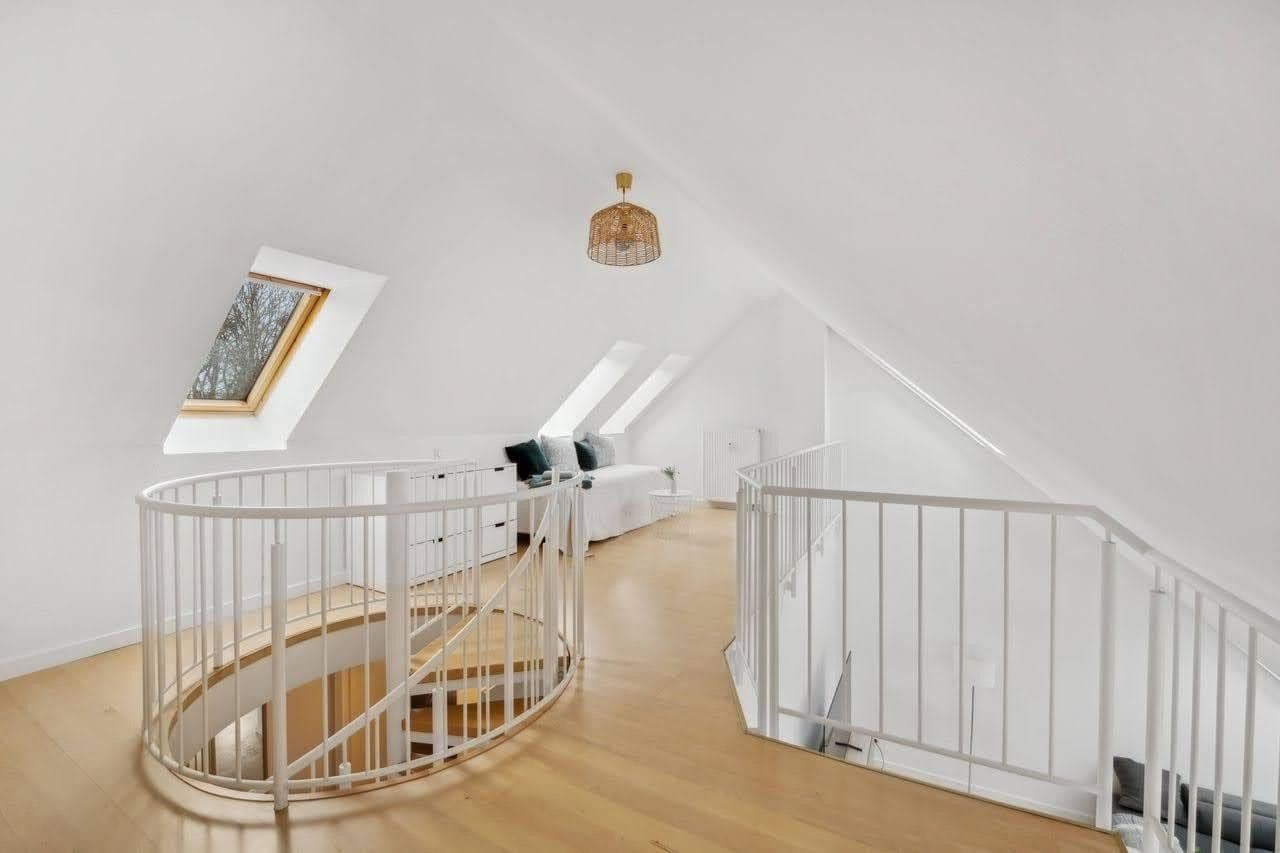 Pronájem bytu 2+kk 75 m², Axel-von-Ambesser-str. 9, München, Bavorsko Pronájem bytu 2+kk 75 m², Axel-von-Ambesser-str. 9, München, Bavorsko