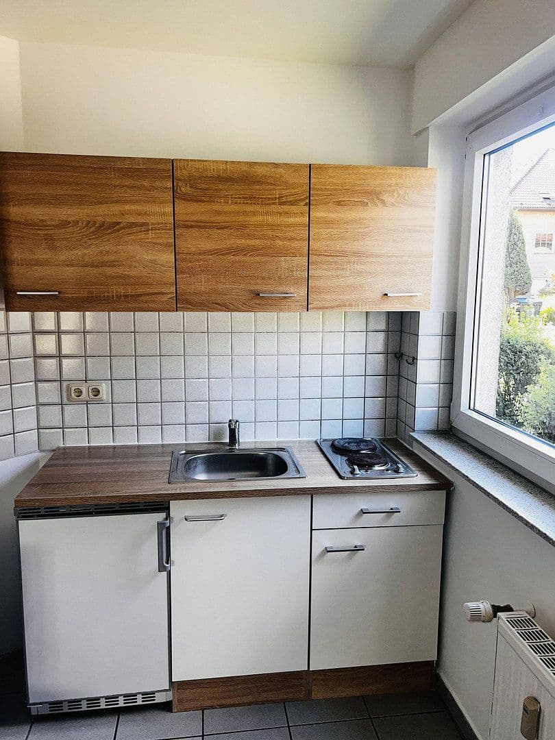 Pronájem bytu 1+1 35 m², Reinhold-Unterberg-Weg 3, Essen, Severní Porýní-Vestfálsko Pronájem bytu 1+1 35 m², Reinhold-Unterberg-Weg 3, Essen, Severní Porýní-Vestfálsko