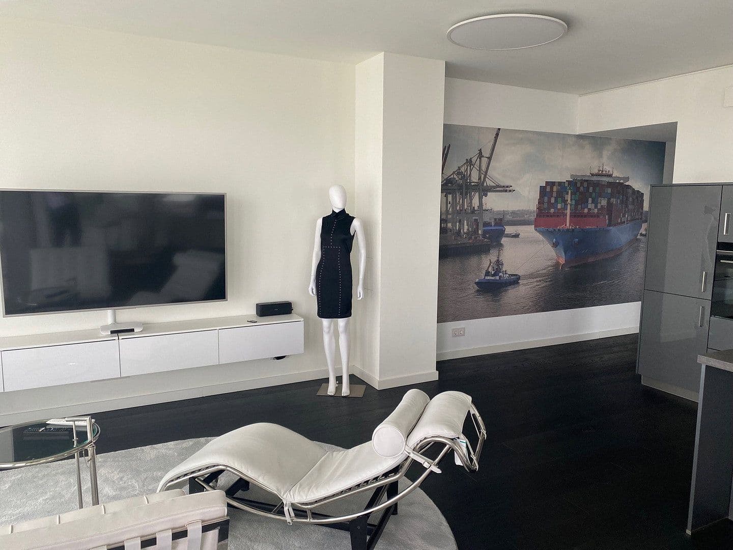 Pronájem bytu 3+1 107 m², Überseeallee 8, Hamburg, Hamburg Pronájem bytu 3+1 107 m², Überseeallee 8, Hamburg, Hamburg
