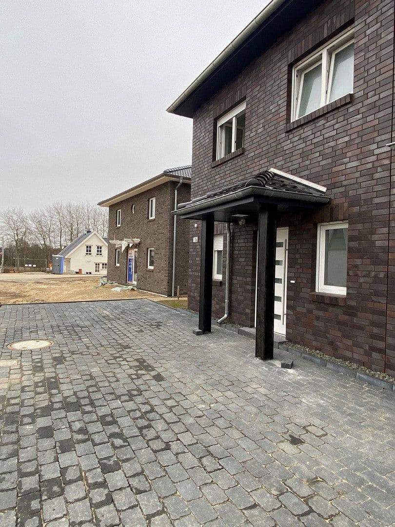 Pronájem domu 125 m², pozemek 310 m², Hainbuchenweg 3a, Lauenburg/Elbe, Šlesvicko-Holštýnsko Pronájem domu 125 m², pozemek 310 m², Hainbuchenweg 3a, Lauenburg/Elbe, Šlesvicko-Holštýnsko
