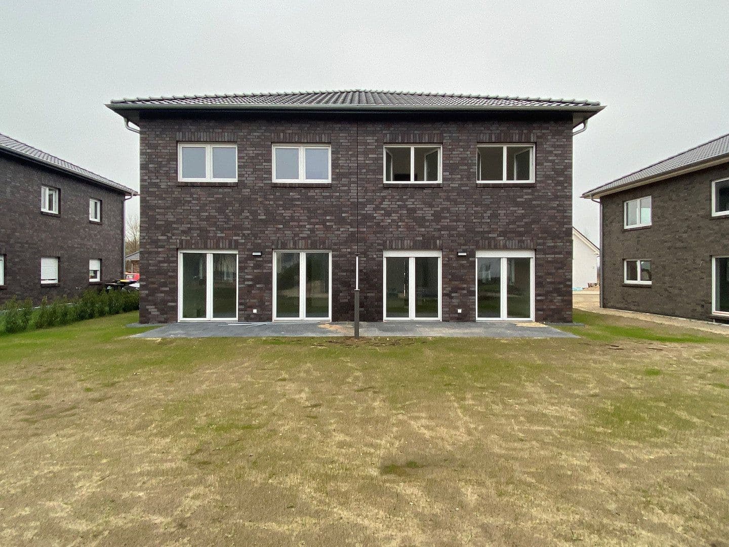 Pronájem domu 125 m², pozemek 310 m², Hainbuchenweg 3a, Lauenburg/Elbe, Šlesvicko-Holštýnsko Pronájem domu 125 m², pozemek 310 m², Hainbuchenweg 3a, Lauenburg/Elbe, Šlesvicko-Holštýnsko