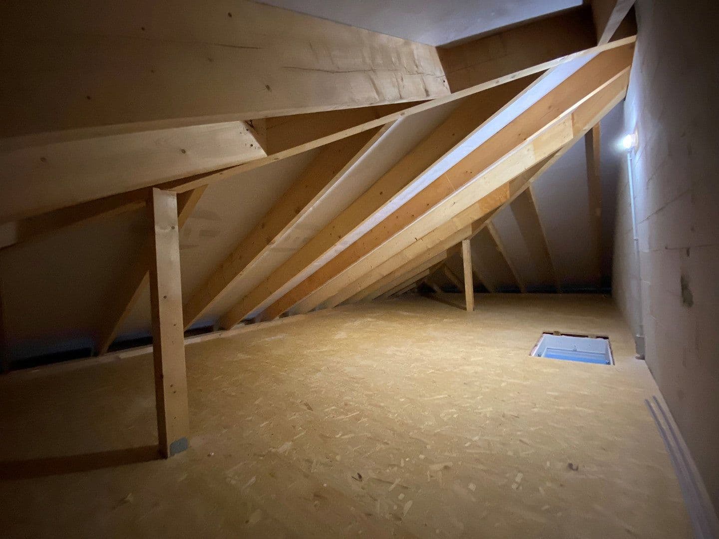 Pronájem domu 125 m², pozemek 310 m², Hainbuchenweg 3a, Lauenburg/Elbe, Šlesvicko-Holštýnsko Pronájem domu 125 m², pozemek 310 m², Hainbuchenweg 3a, Lauenburg/Elbe, Šlesvicko-Holštýnsko