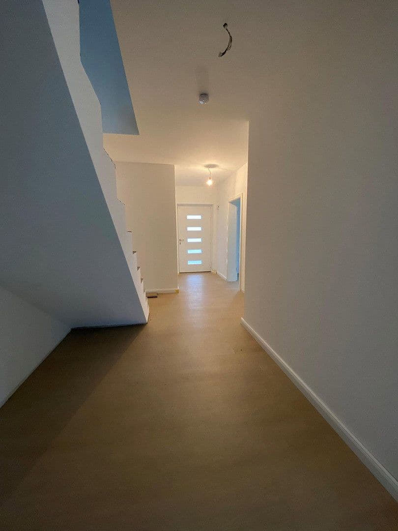 Pronájem domu 125 m², pozemek 310 m², Hainbuchenweg 3a, Lauenburg/Elbe, Šlesvicko-Holštýnsko Pronájem domu 125 m², pozemek 310 m², Hainbuchenweg 3a, Lauenburg/Elbe, Šlesvicko-Holštýnsko