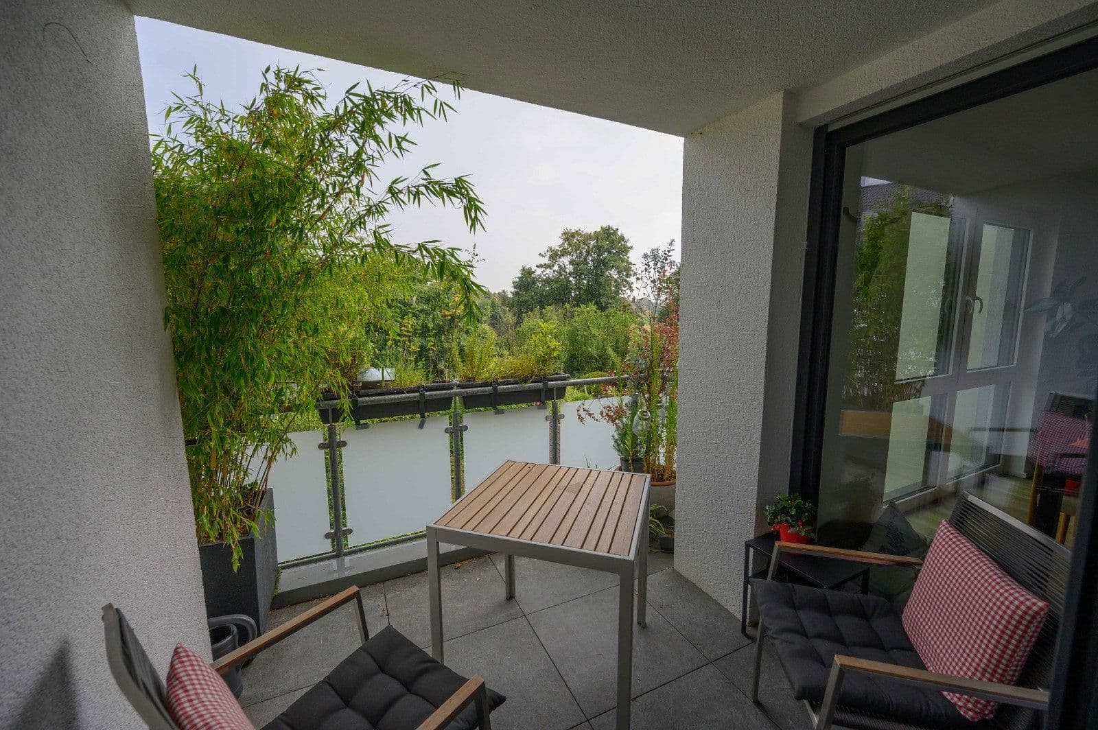 Pronájem bytu 2+1 94 m², Essen, Severní Porýní-Vestfálsko Pronájem bytu 2+1 94 m², Essen, Severní Porýní-Vestfálsko