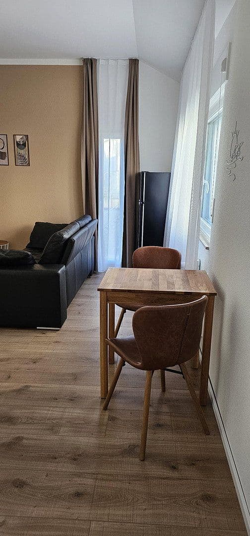 Pronájem bytu 1+1 24 m², Großbettlingen, Bádensko-Württembersko Pronájem bytu 1+1 24 m², Großbettlingen, Bádensko-Württembersko