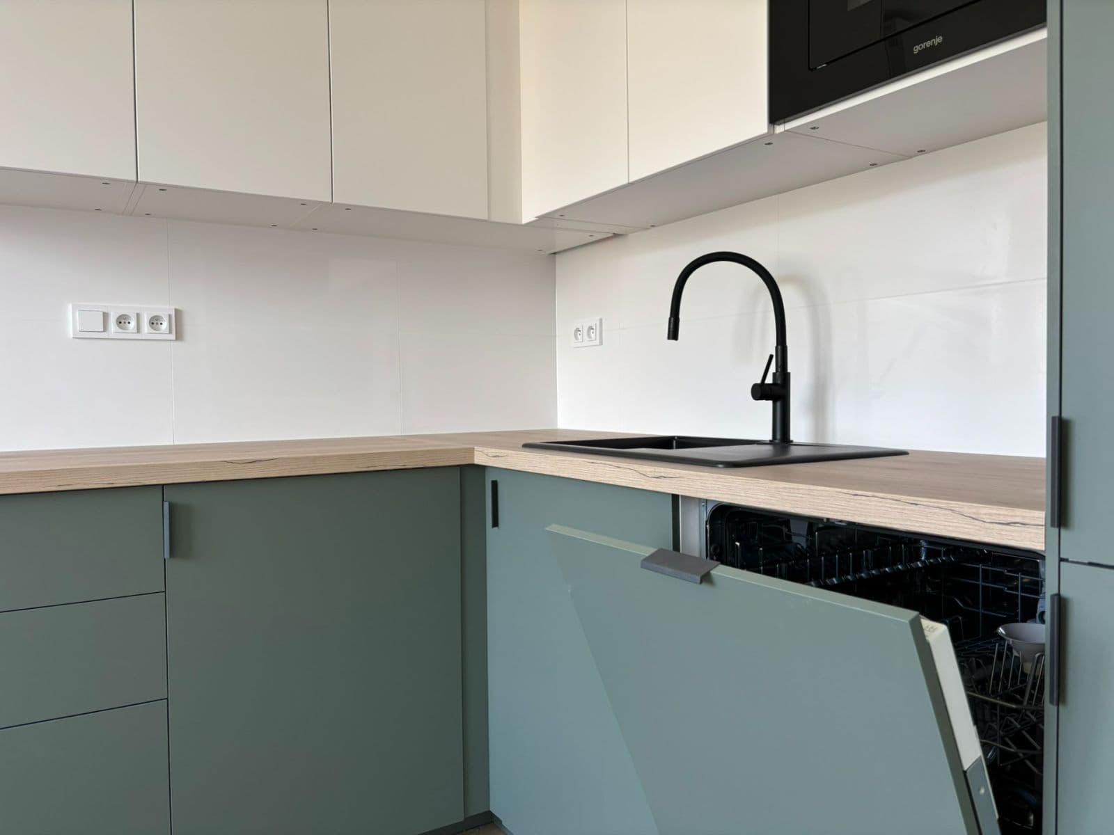 Prodej bytu 3+kk 67 m², Chabařovická, Praha, Praha Prodej bytu 3+kk 67 m², Chabařovická, Praha, Praha