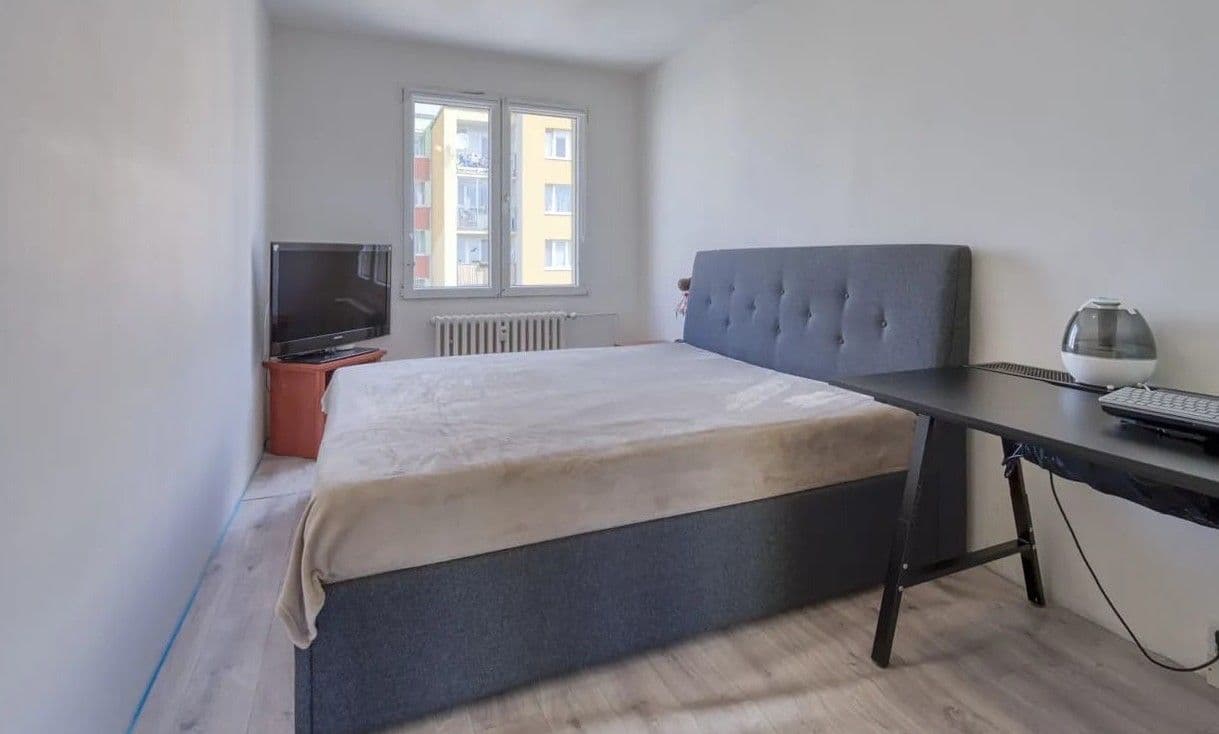 Pronájem bytu 3+1 67 m², Poznaňská, Praha, Praha Pronájem bytu 3+1 67 m², Poznaňská, Praha, Praha
