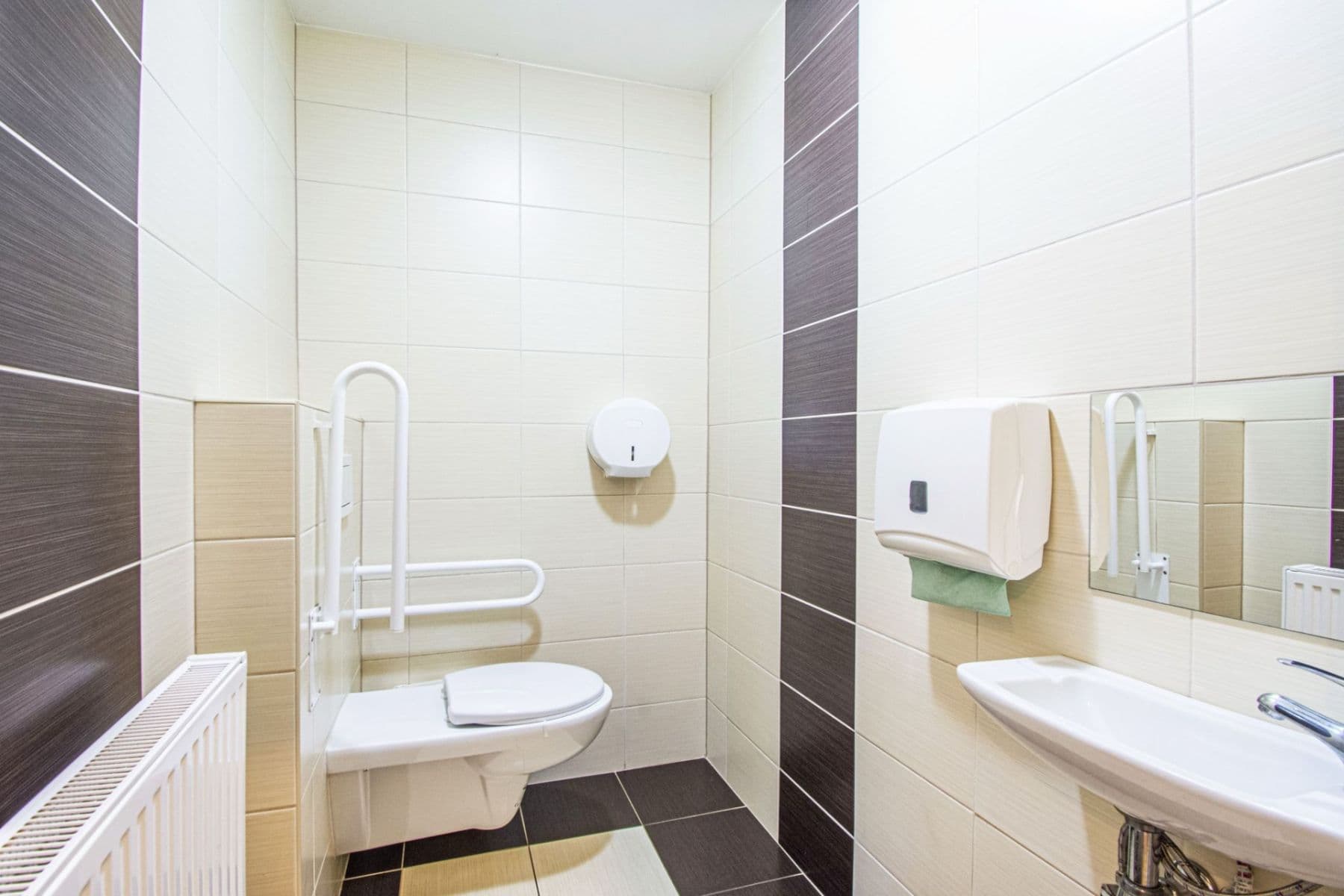 Prodej nebytového prostoru 464 m², Rajnochovice, Zlínský kraj Prodej nebytového prostoru 464 m², Rajnochovice, Zlínský kraj