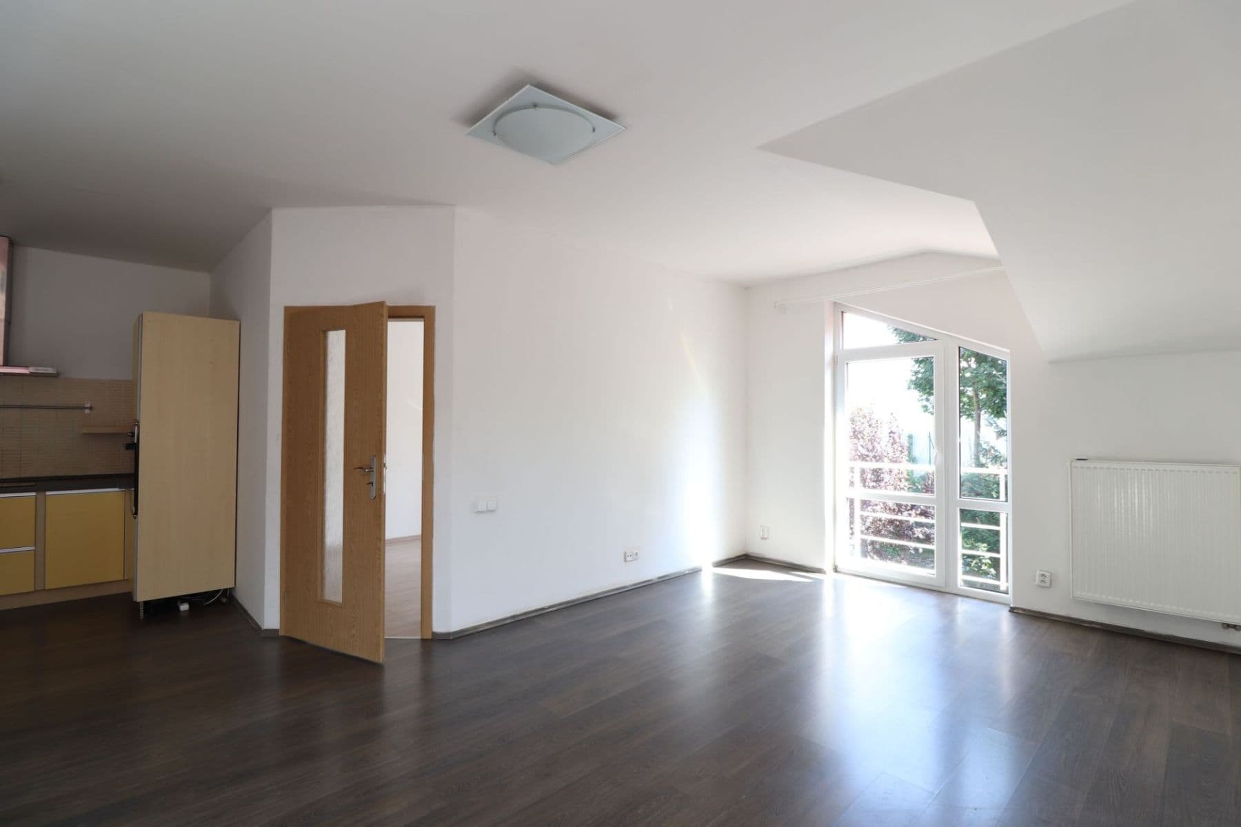 Pronájem bytu 3+kk 77 m², Za Hotelem, Nupaky, Středočeský kraj Pronájem bytu 3+kk 77 m², Za Hotelem, Nupaky, Středočeský kraj