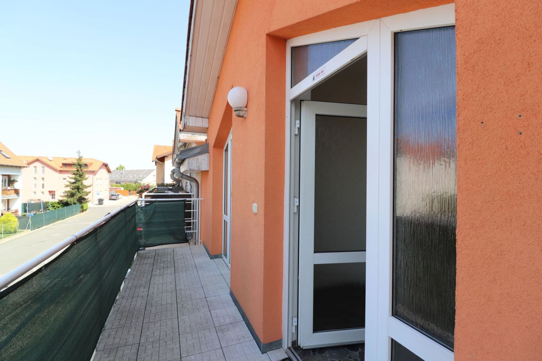 Pronájem bytu 3+kk 77 m², Za Hotelem, Nupaky, Středočeský kraj Pronájem bytu 3+kk 77 m², Za Hotelem, Nupaky, Středočeský kraj