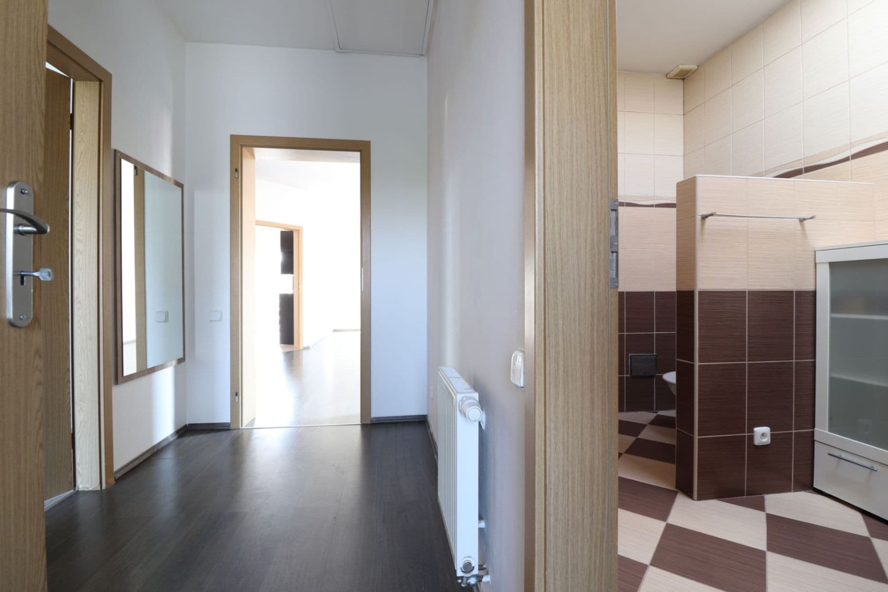 Pronájem bytu 3+kk 77 m², Za Hotelem, Nupaky, Středočeský kraj Pronájem bytu 3+kk 77 m², Za Hotelem, Nupaky, Středočeský kraj