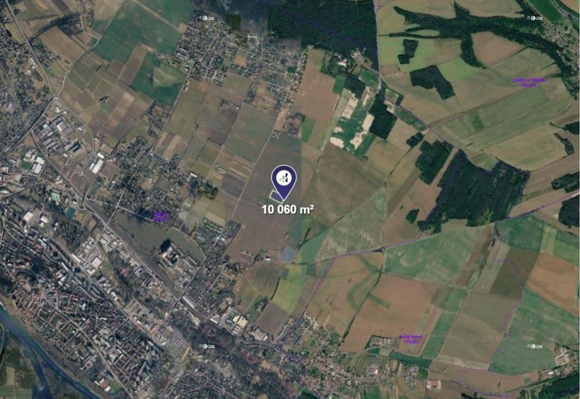 Prodej pozemku 1.677 m², Mělník, Středočeský kraj Prodej pozemku 1.677 m², Mělník, Středočeský kraj