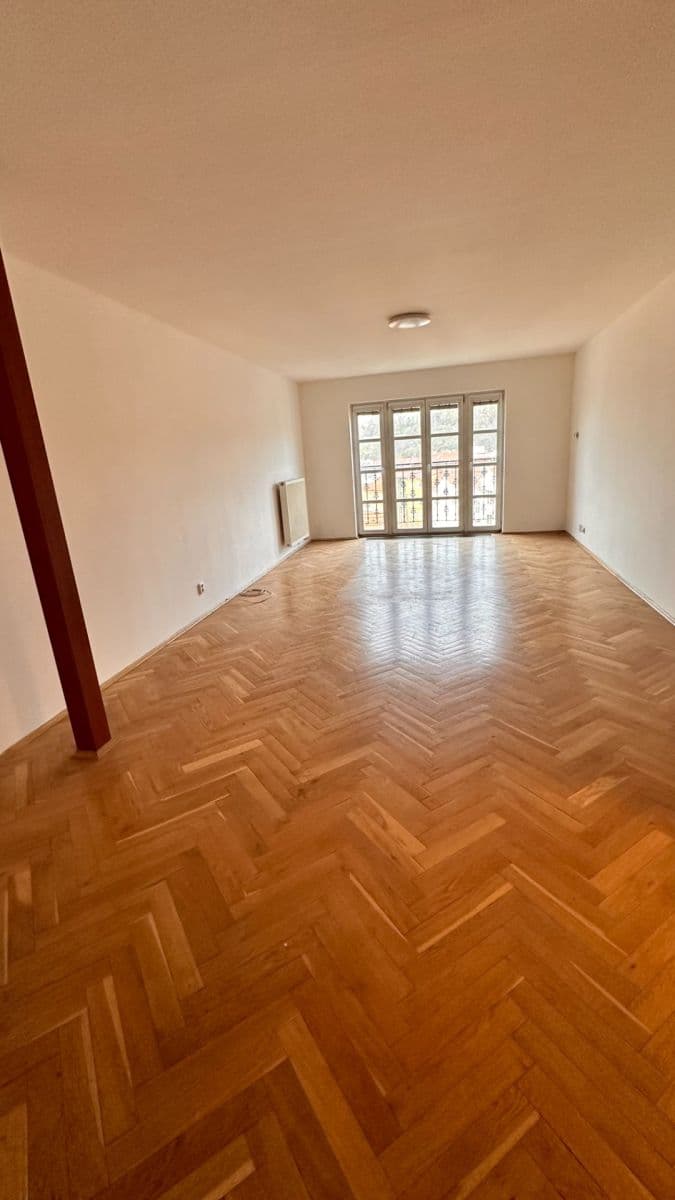 Pronájem bytu 2+1 76 m², Sabinova, Praha, Praha Pronájem bytu 2+1 76 m², Sabinova, Praha, Praha