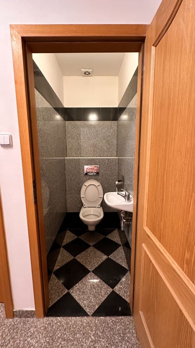 Pronájem bytu 2+1 76 m², Sabinova, Praha, Praha Pronájem bytu 2+1 76 m², Sabinova, Praha, Praha