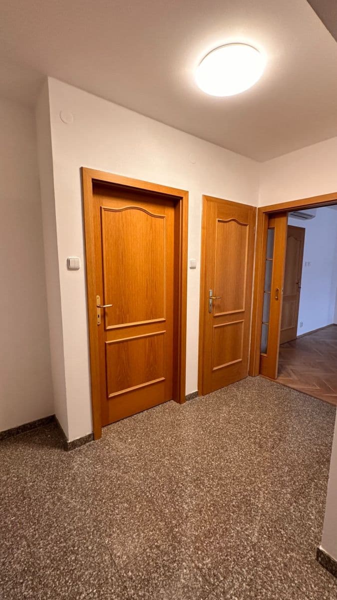 Pronájem bytu 2+1 76 m², Sabinova, Praha, Praha Pronájem bytu 2+1 76 m², Sabinova, Praha, Praha