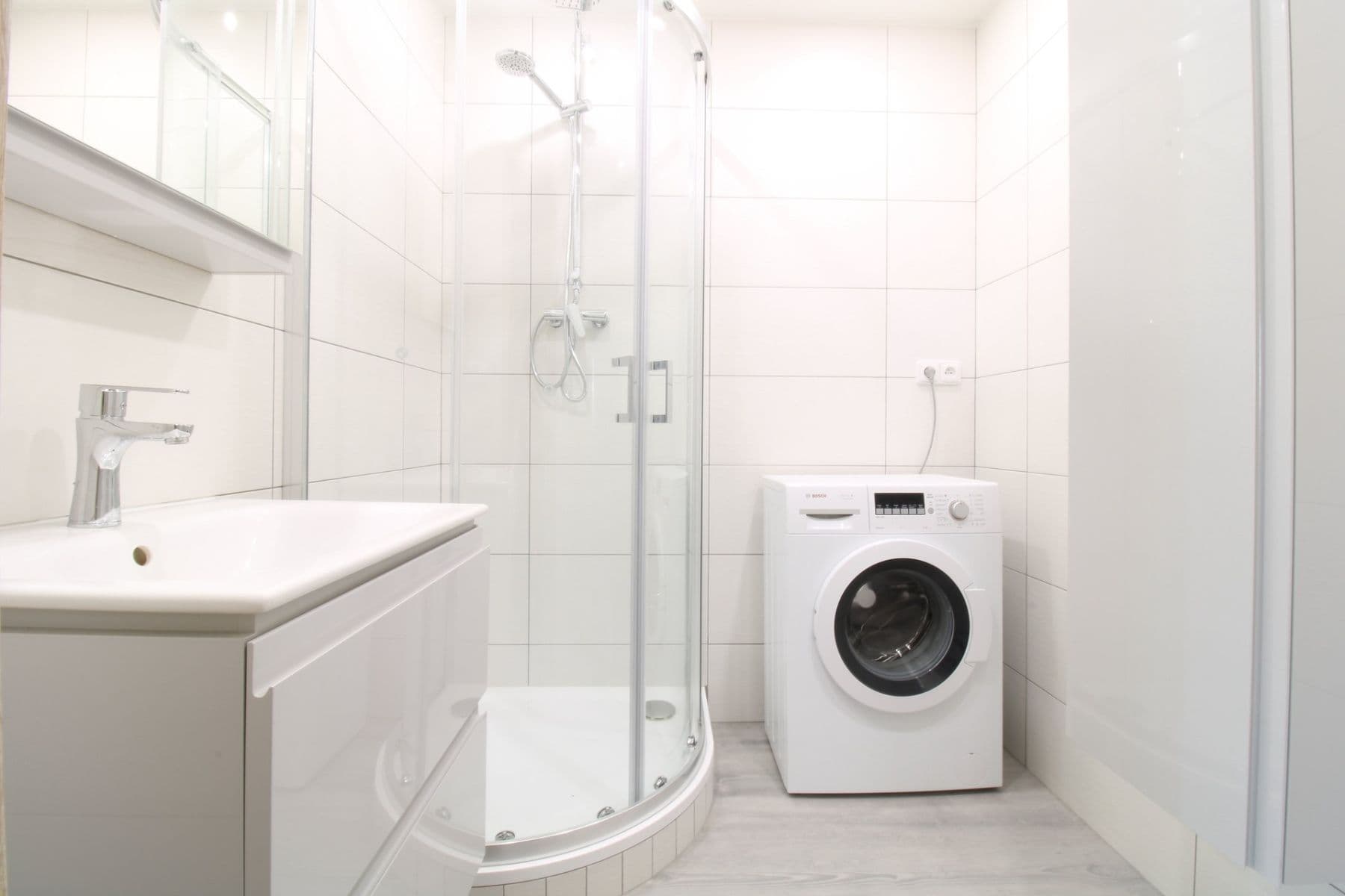 Pronájem bytu 3+kk 56 m², Řešovská, Praha, Praha Pronájem bytu 3+kk 56 m², Řešovská, Praha, Praha