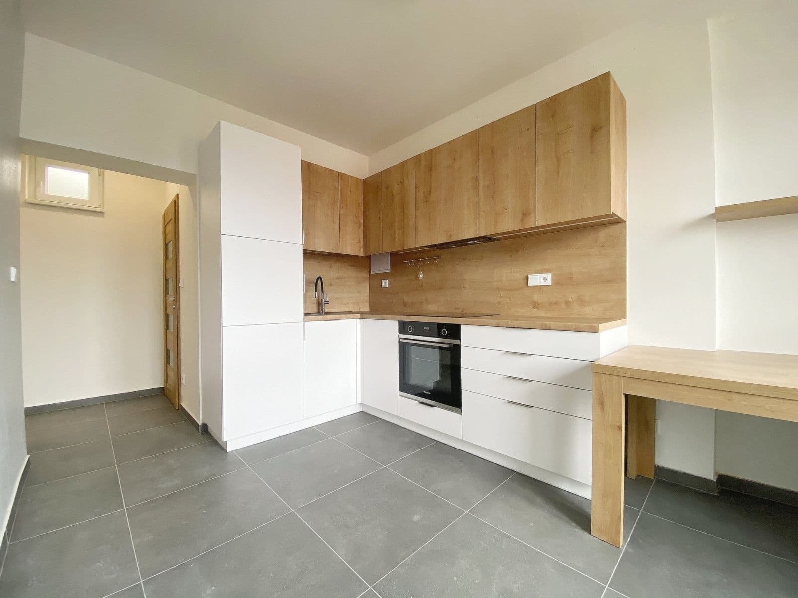 Pronájem bytu 1+1 48 m², Sokolovská, Praha, Praha Pronájem bytu 1+1 48 m², Sokolovská, Praha, Praha