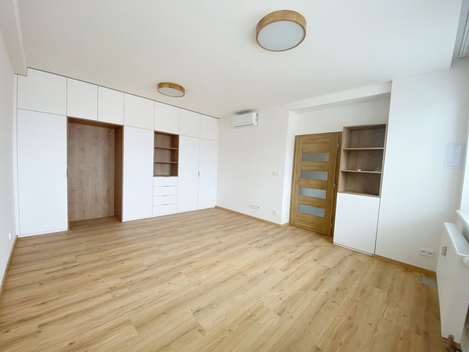 Pronájem bytu 1+1 48 m², Sokolovská, Praha, Praha Pronájem bytu 1+1 48 m², Sokolovská, Praha, Praha