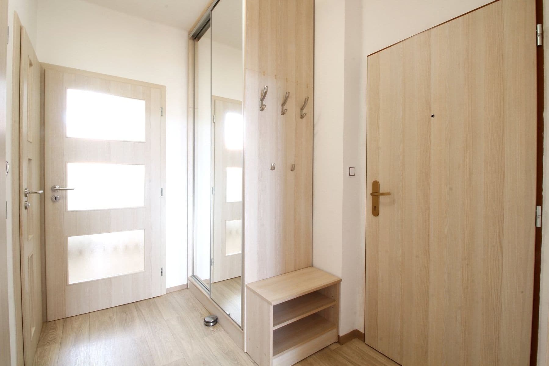 Pronájem bytu 3+kk 68 m², třída Osvobození, Příbram, Středočeský kraj Pronájem bytu 3+kk 68 m², třída Osvobození, Příbram, Středočeský kraj