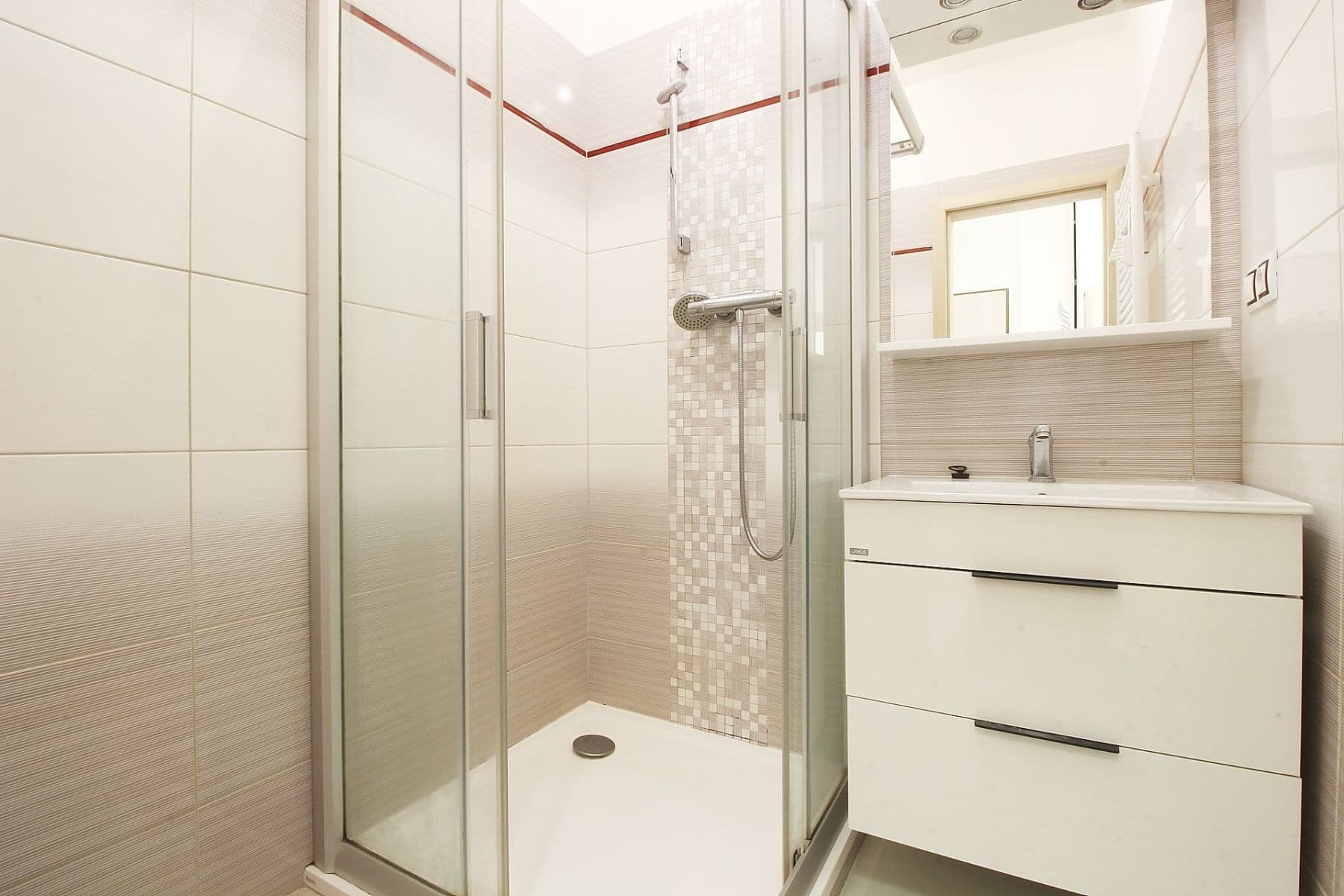 Pronájem bytu 3+kk 68 m², třída Osvobození, Příbram, Středočeský kraj Pronájem bytu 3+kk 68 m², třída Osvobození, Příbram, Středočeský kraj