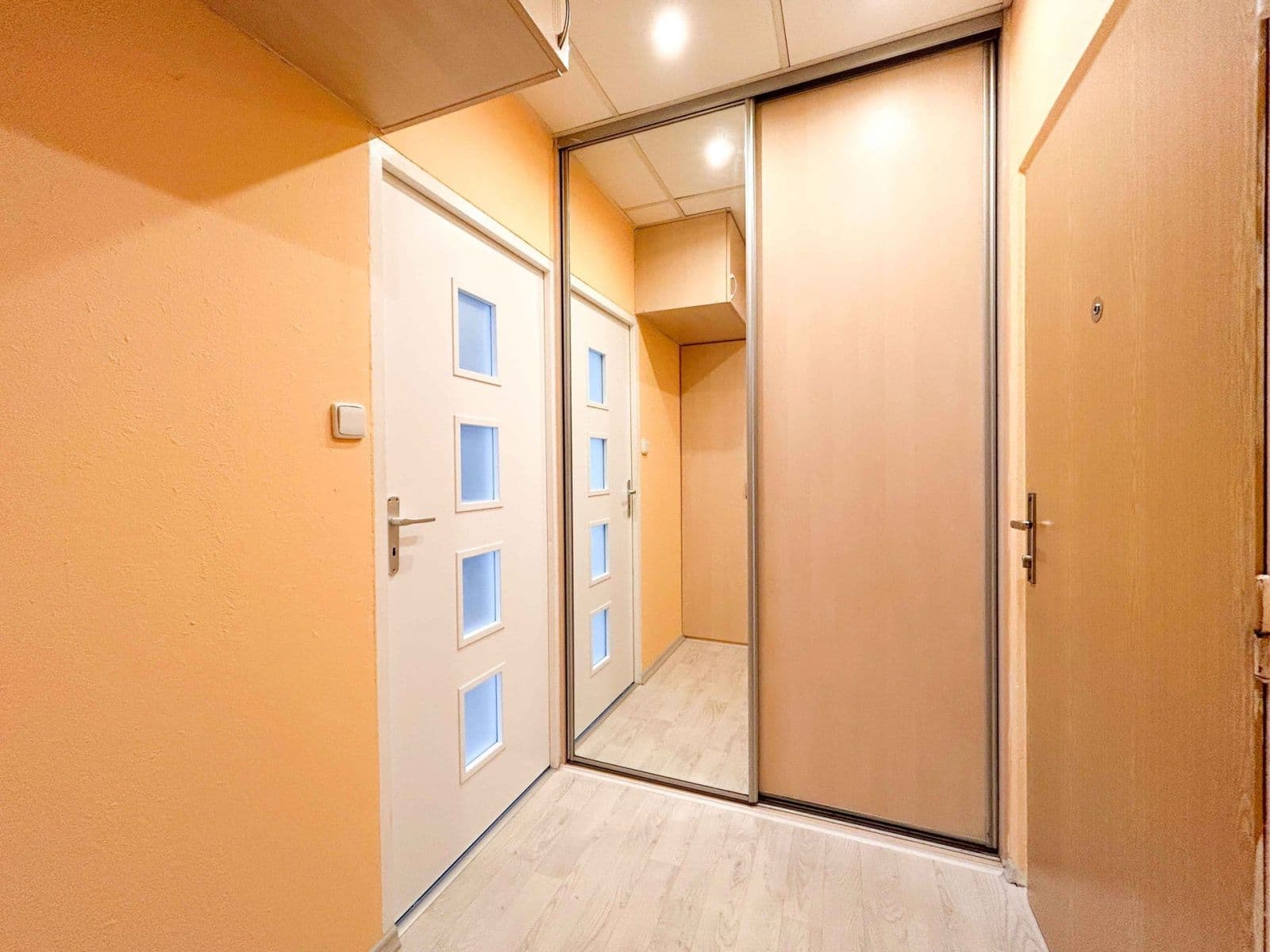 Pronájem bytu 1+1 35 m², Jílovská, Praha, Praha Pronájem bytu 1+1 35 m², Jílovská, Praha, Praha