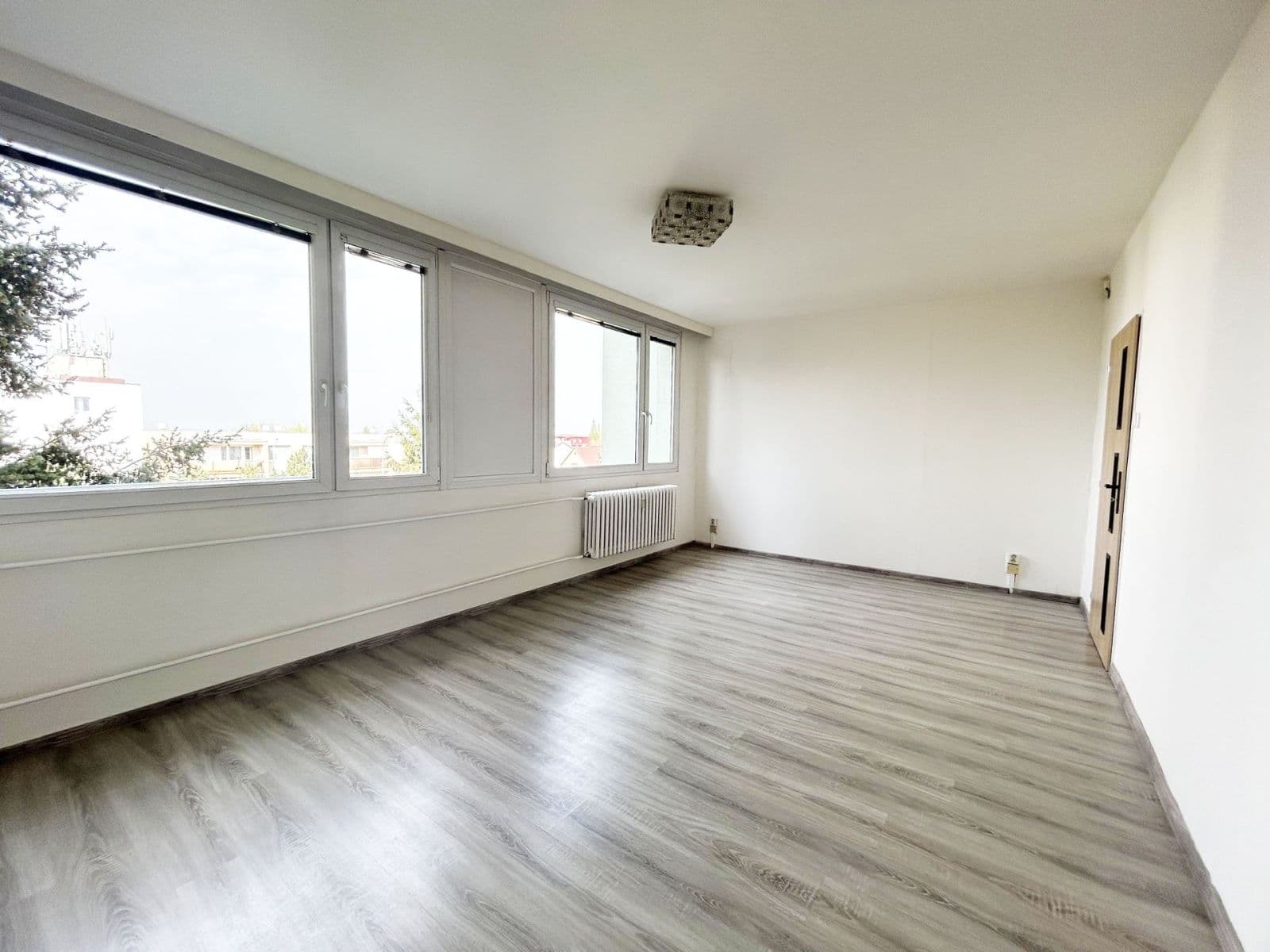 Pronájem bytu 1+kk 34 m², Křivenická, Praha, Praha Pronájem bytu 1+kk 34 m², Křivenická, Praha, Praha