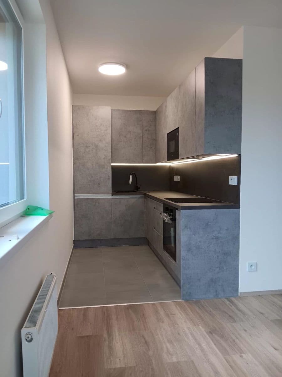 Pronájem bytu 2+1 46 m², U Továren, Praha, Praha Pronájem bytu 2+1 46 m², U Továren, Praha, Praha