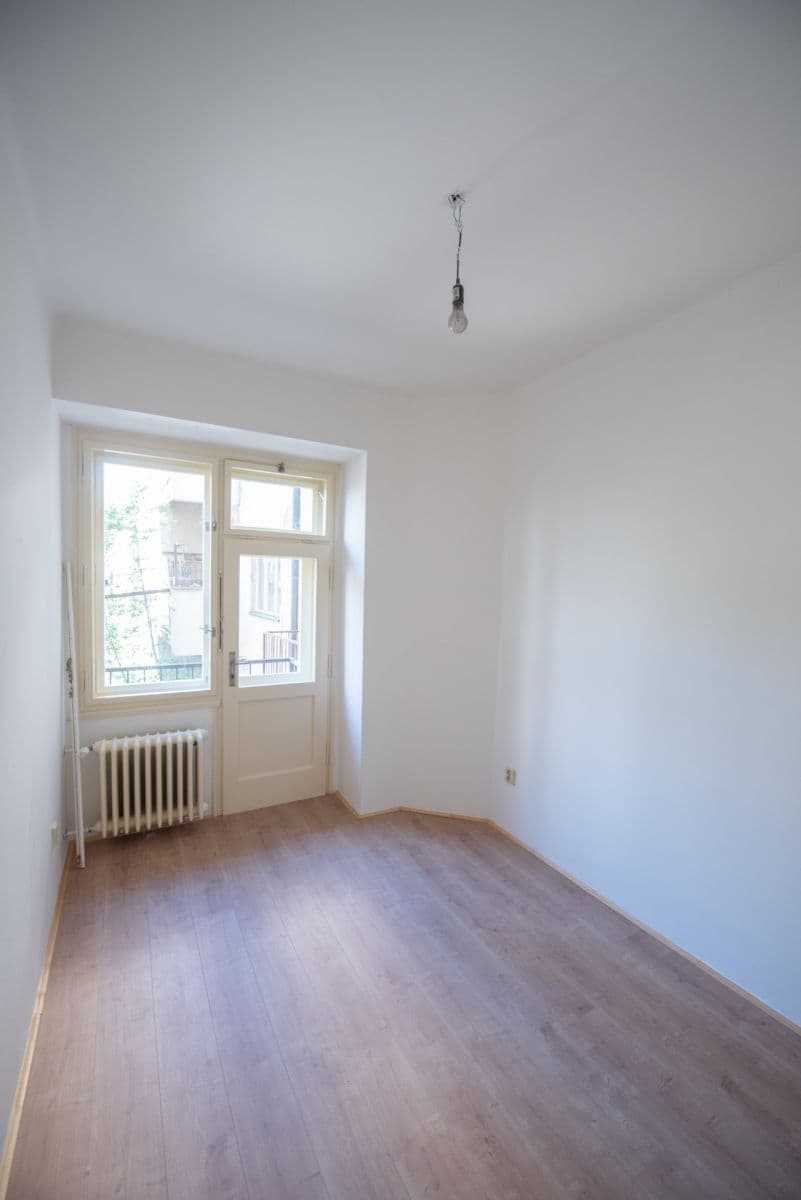 Pronájem bytu 2+1 77 m², Jugoslávských partyzánů, Praha, Praha Pronájem bytu 2+1 77 m², Jugoslávských partyzánů, Praha, Praha