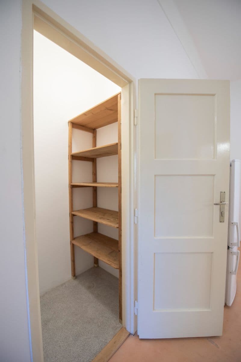 Pronájem bytu 2+1 77 m², Jugoslávských partyzánů, Praha, Praha Pronájem bytu 2+1 77 m², Jugoslávských partyzánů, Praha, Praha