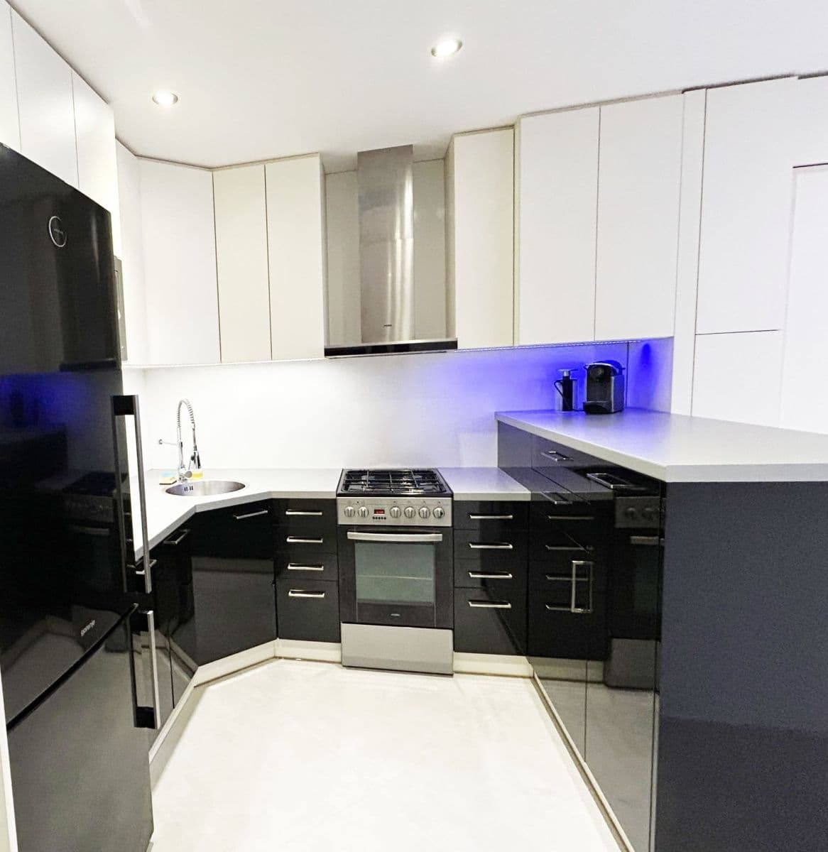 Pronájem bytu 1+kk 49 m², Bellušova, Praha, Praha Pronájem bytu 1+kk 49 m², Bellušova, Praha, Praha