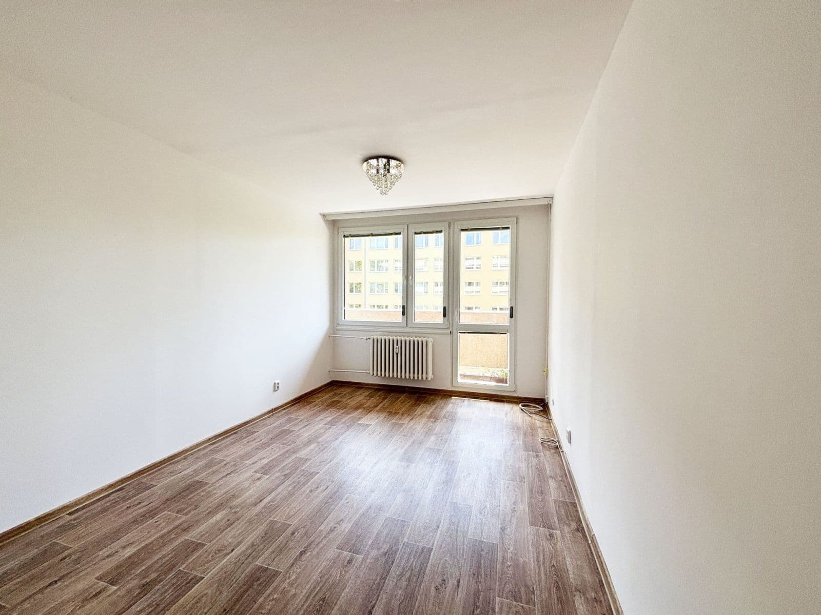 Pronájem bytu 2+kk 40 m², Tisovecká, Kolín, Středočeský kraj Pronájem bytu 2+kk 40 m², Tisovecká, Kolín, Středočeský kraj