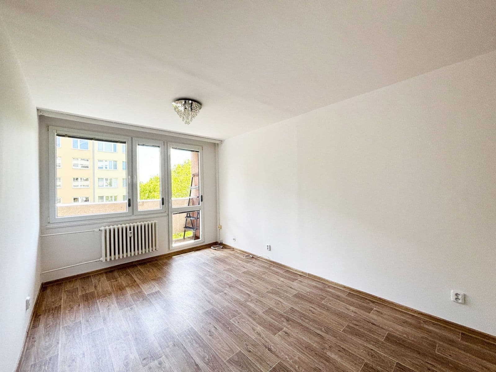 Pronájem bytu 2+kk 40 m², Tisovecká, Kolín, Středočeský kraj Pronájem bytu 2+kk 40 m², Tisovecká, Kolín, Středočeský kraj