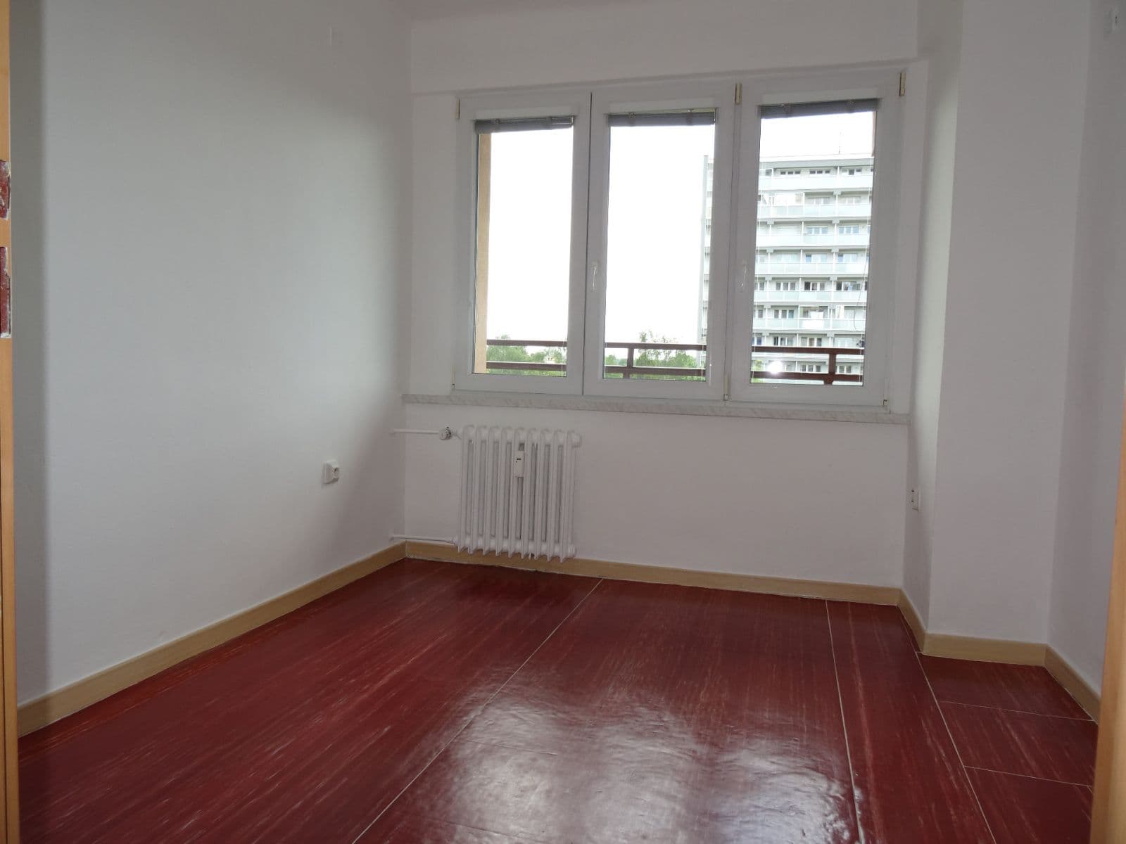 Prodej bytu 3+1 57 m², Josefa Suka, Frýdek-Místek, Moravskoslezský kraj Prodej bytu 3+1 57 m², Josefa Suka, Frýdek-Místek, Moravskoslezský kraj