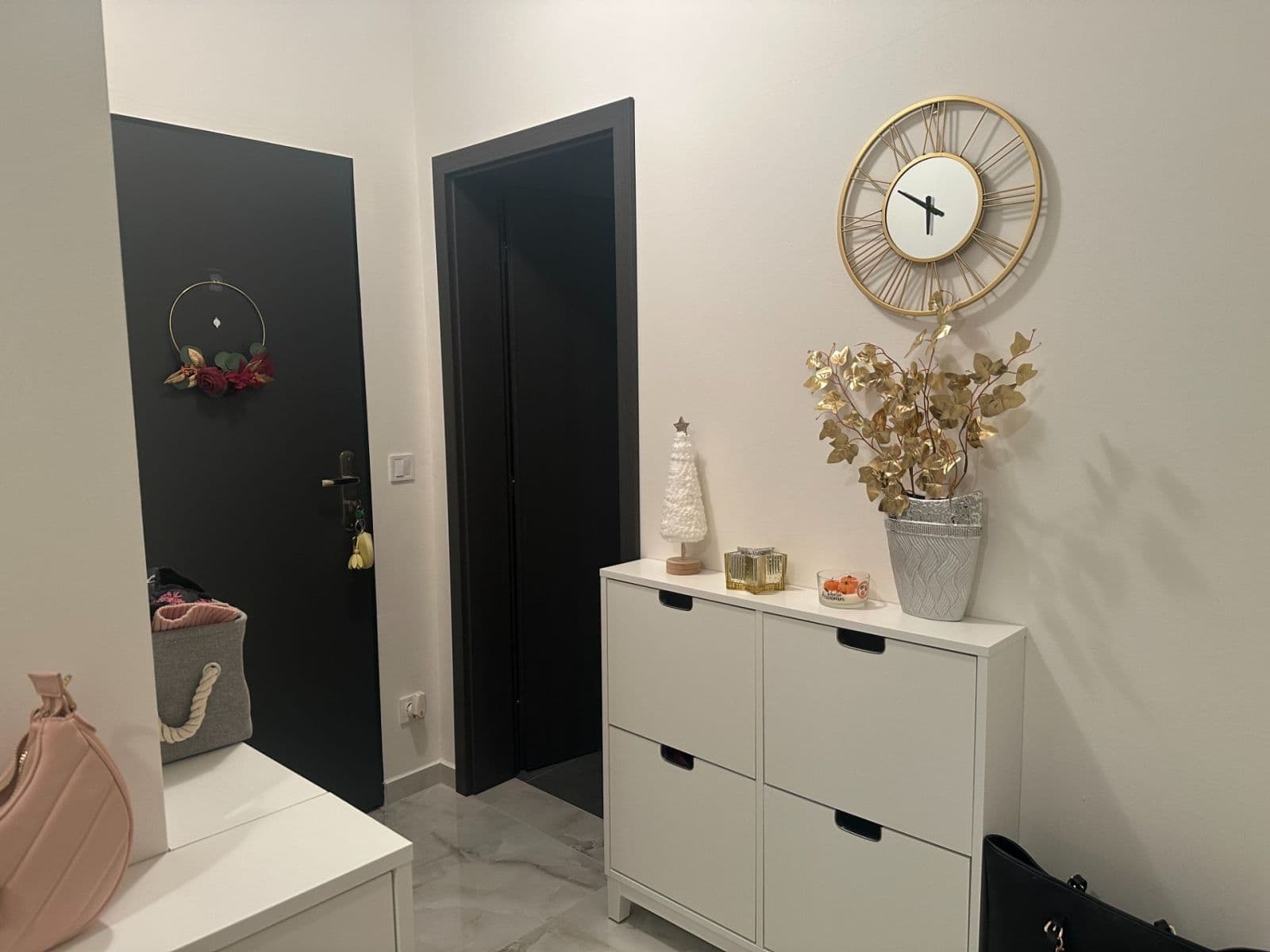 Prodej bytu 2+kk 63 m², Zahradní, Stochov, Středočeský kraj Prodej bytu 2+kk 63 m², Zahradní, Stochov, Středočeský kraj