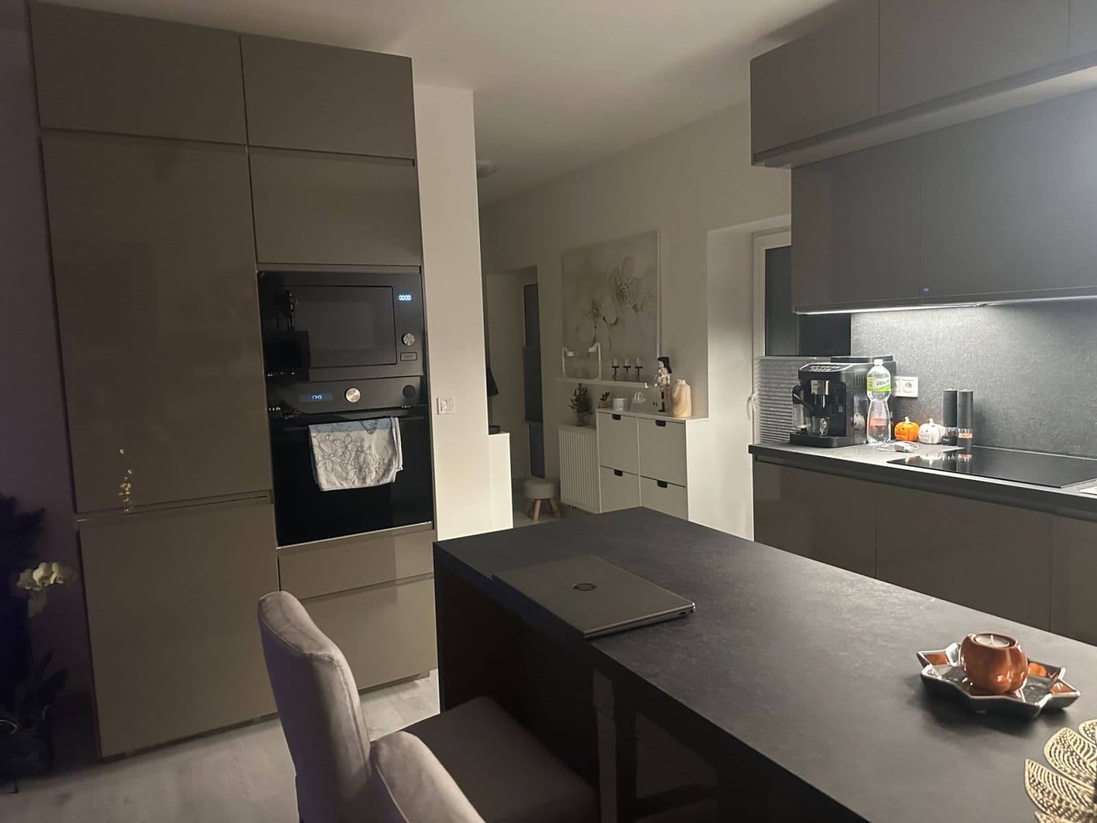 Prodej bytu 2+kk 63 m², Zahradní, Stochov, Středočeský kraj Prodej bytu 2+kk 63 m², Zahradní, Stochov, Středočeský kraj