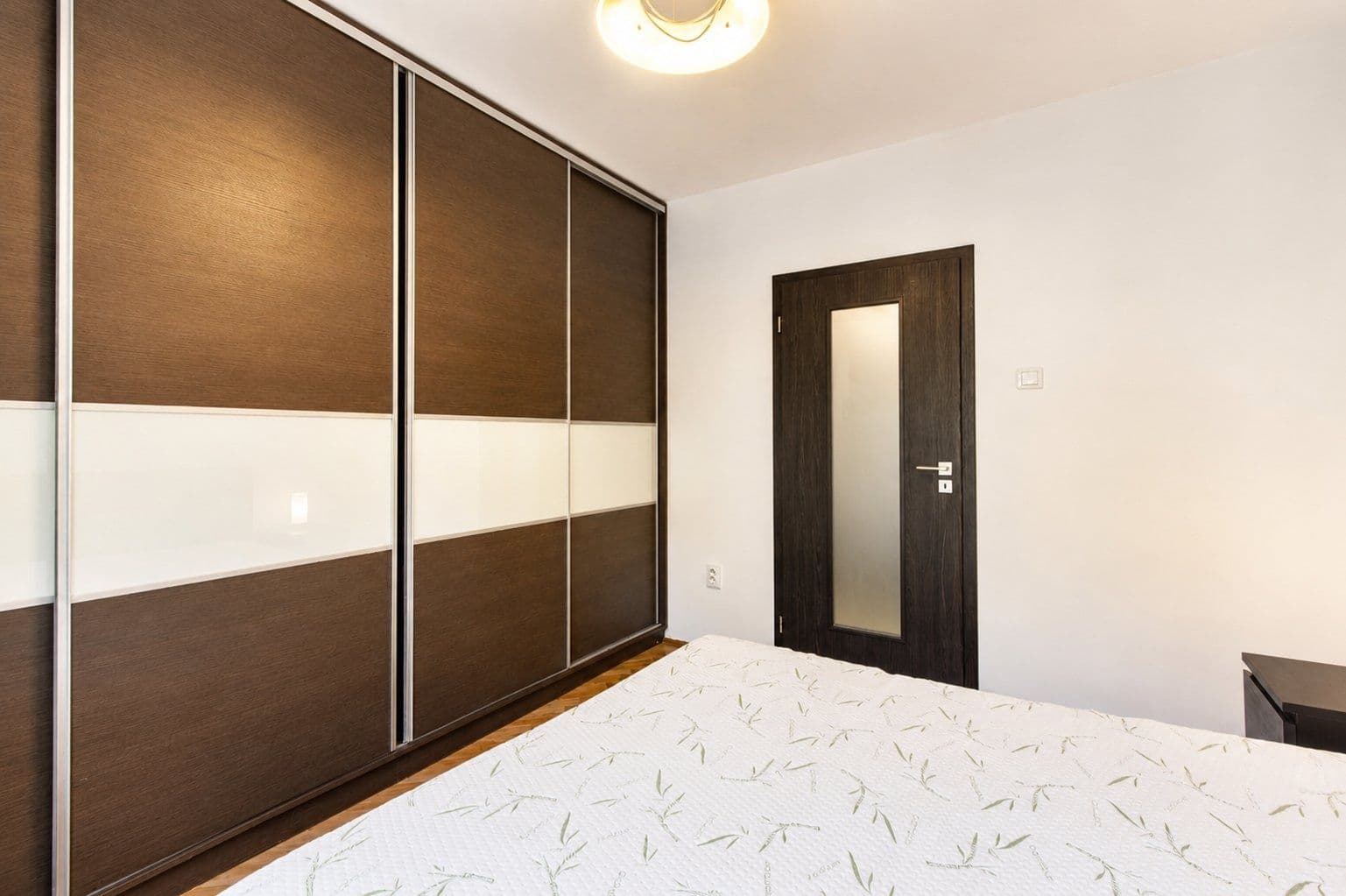 Pronájem bytu 2+1 55 m², Nučická, Praha, Praha Pronájem bytu 2+1 55 m², Nučická, Praha, Praha