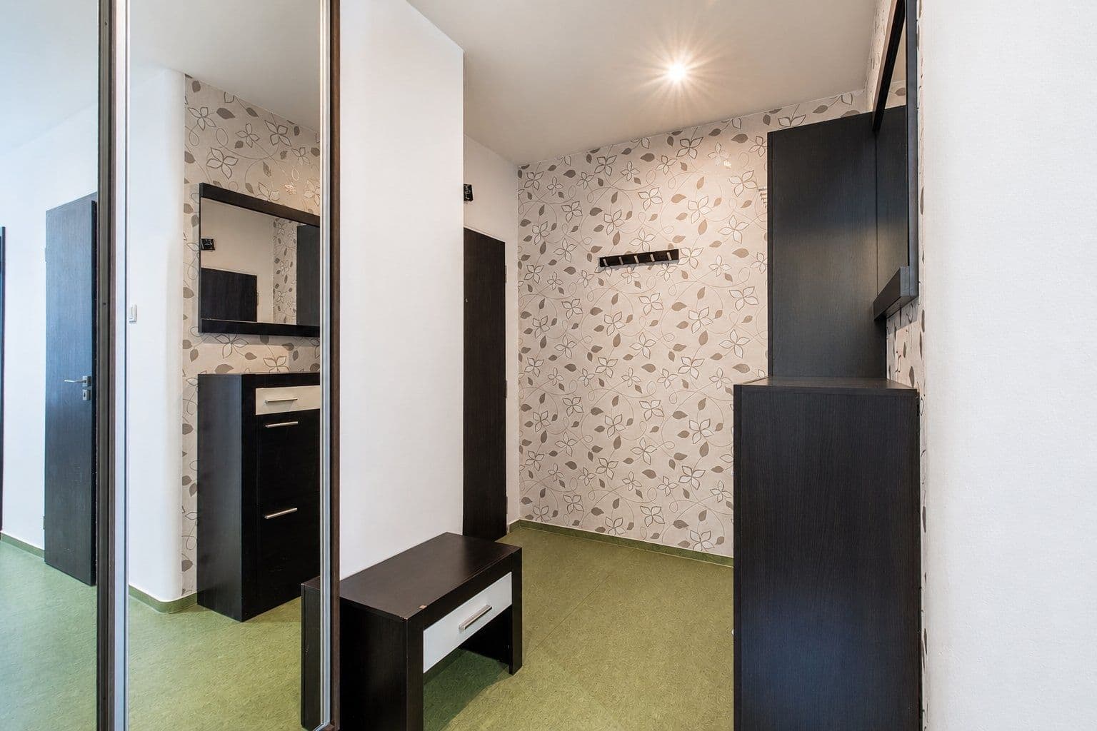Pronájem bytu 2+1 55 m², Nučická, Praha, Praha Pronájem bytu 2+1 55 m², Nučická, Praha, Praha
