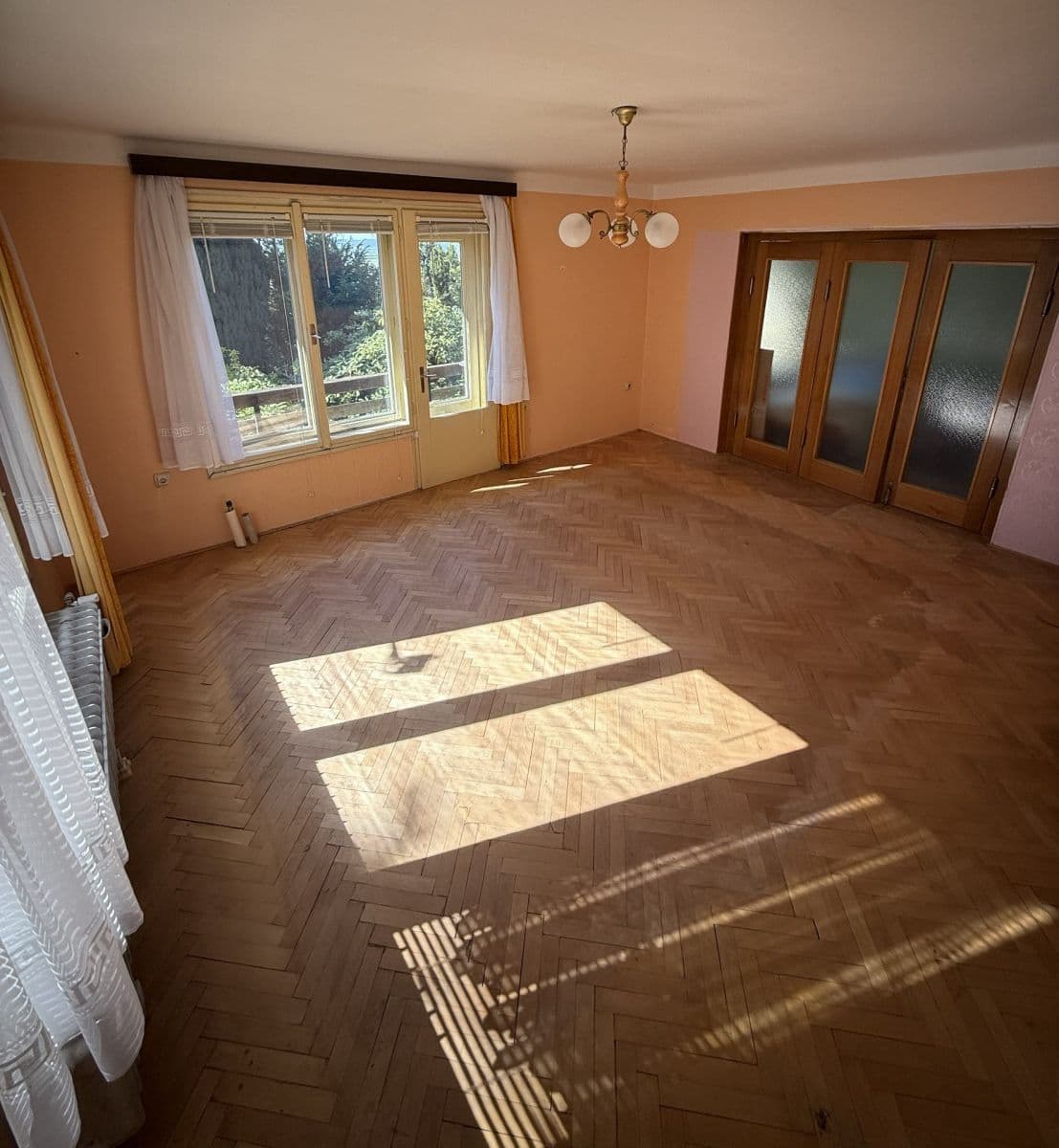 Prodej domu 90 m², pozemek 1.106 m², Pod Dražovkou, Hořovice, Středočeský kraj Prodej domu 90 m², pozemek 1.106 m², Pod Dražovkou, Hořovice, Středočeský kraj