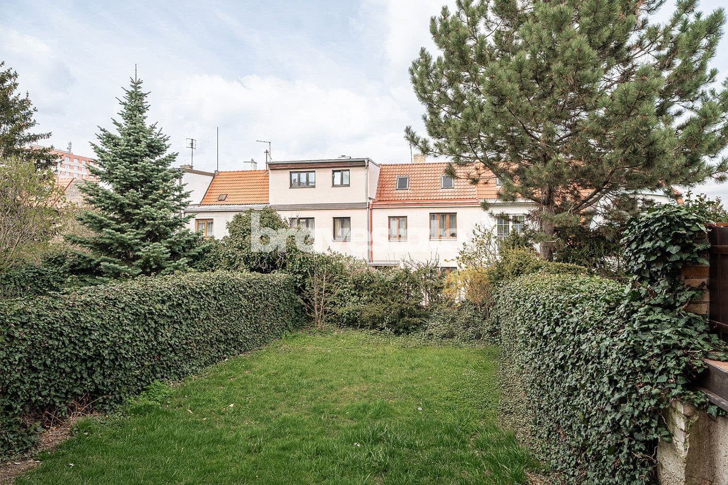 Pronájem domu 115 m², pozemek 165 m², Fialková, Praha, Praha Pronájem domu 115 m², pozemek 165 m², Fialková, Praha, Praha