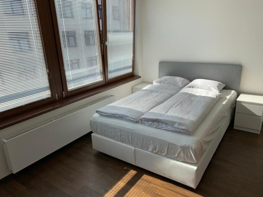 Pronájem bytu 1+kk 35 m², V Háji, Praha, Praha Pronájem bytu 1+kk 35 m², V Háji, Praha, Praha