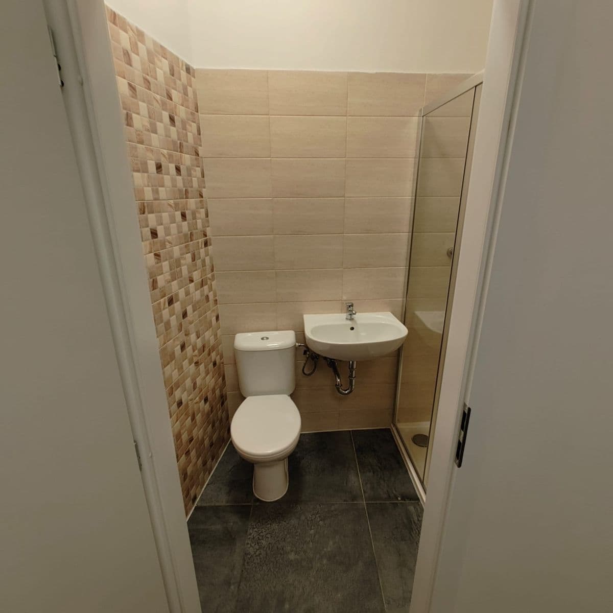 Pronájem bytu 2+kk 20 m², U Přístavu, Kolín, Středočeský kraj Pronájem bytu 2+kk 20 m², U Přístavu, Kolín, Středočeský kraj
