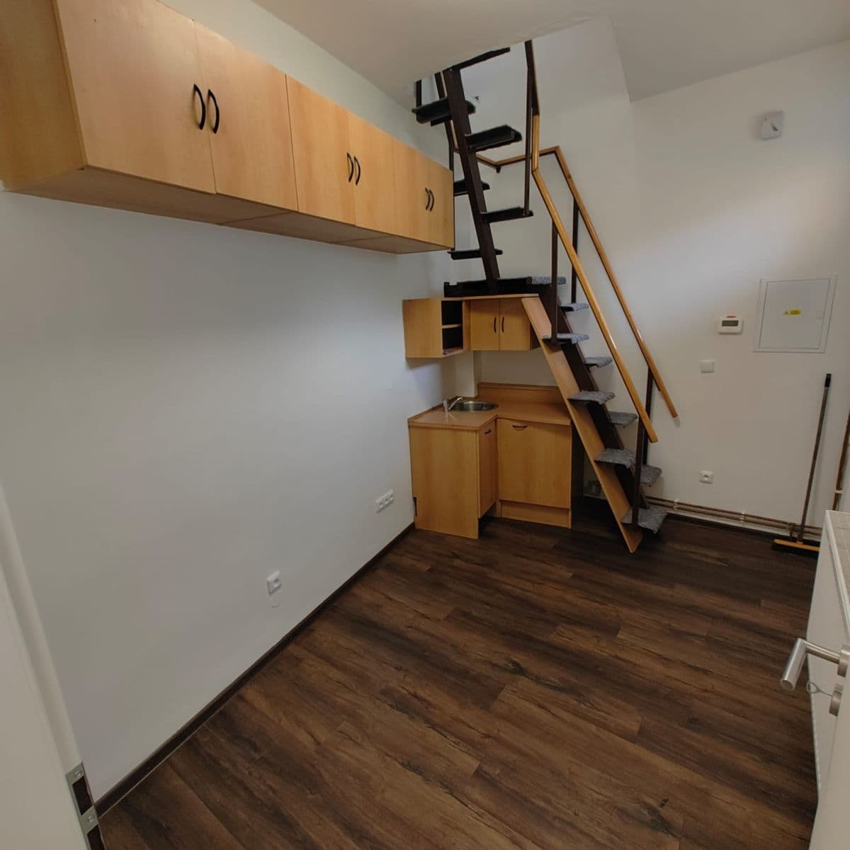 Pronájem bytu 2+kk 20 m², U Přístavu, Kolín, Středočeský kraj Pronájem bytu 2+kk 20 m², U Přístavu, Kolín, Středočeský kraj
