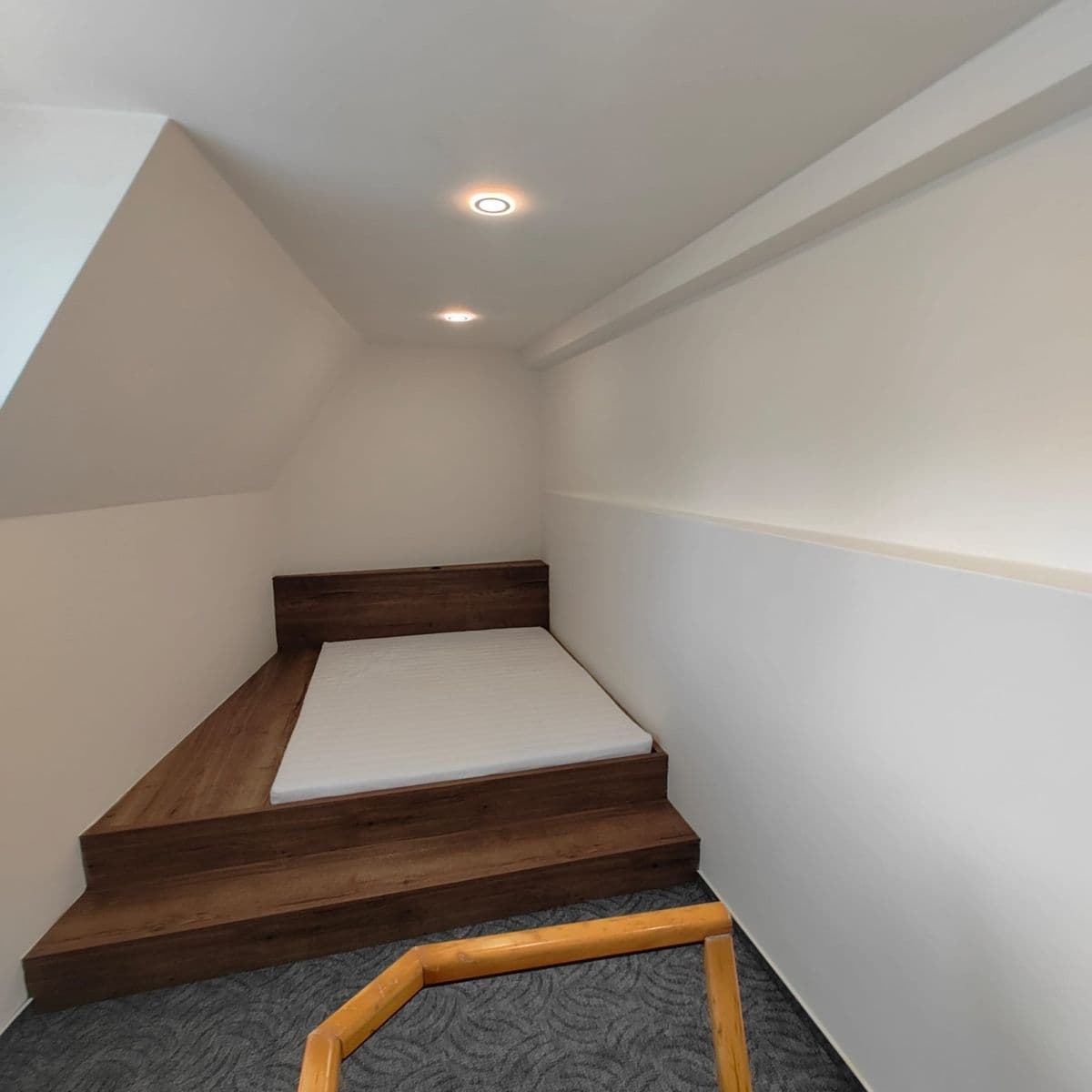 Pronájem bytu 2+kk 20 m², U Přístavu, Kolín, Středočeský kraj Pronájem bytu 2+kk 20 m², U Přístavu, Kolín, Středočeský kraj