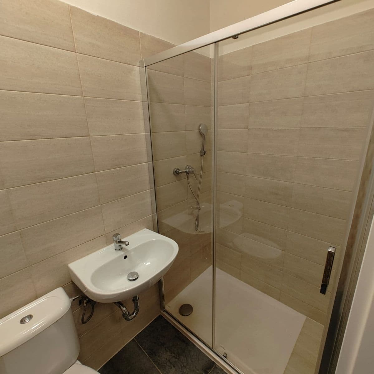 Pronájem bytu 2+kk 20 m², U Přístavu, Kolín, Středočeský kraj Pronájem bytu 2+kk 20 m², U Přístavu, Kolín, Středočeský kraj